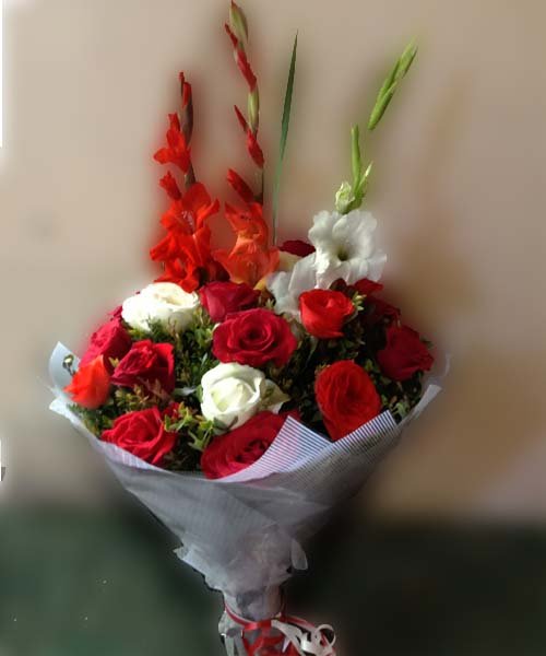 Fresh Red Large Flower Bunch